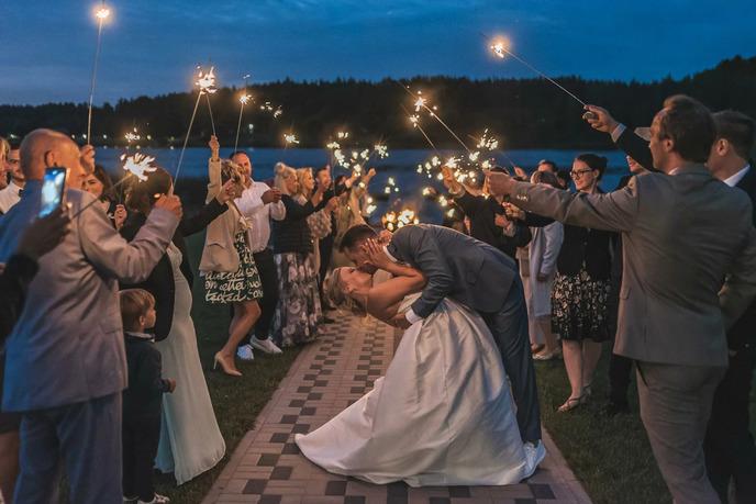 l'incroyable mariage en Lettonie de Marta & Steven